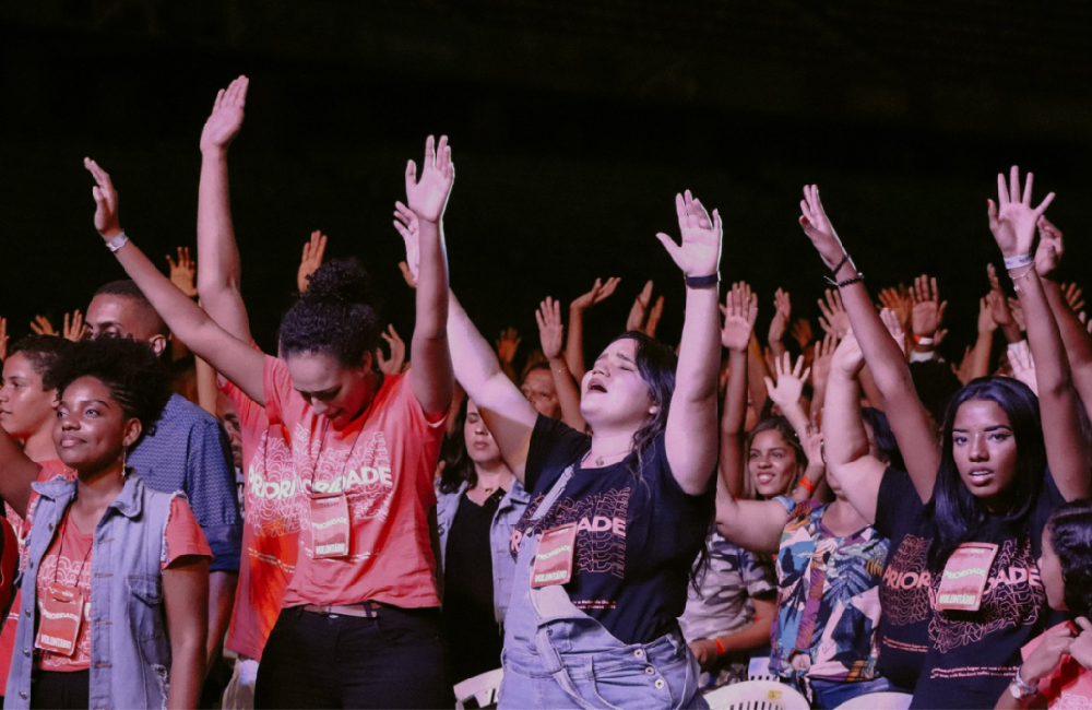 Pesquisa Revela Que 74% dos Adolescentes Brasileiros Acreditam em Jesus