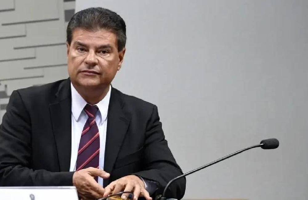 Senador busca ajuda para brasileiros retidos em Israel